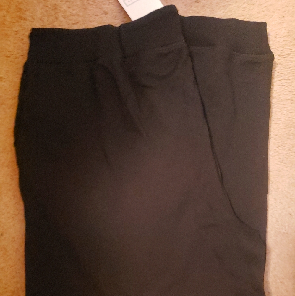 Ninexis Black Joggers